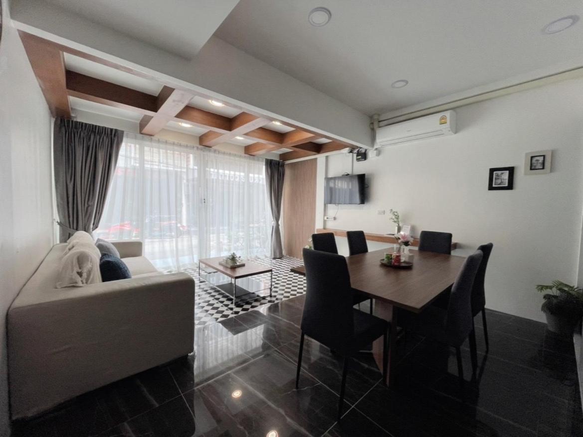 Reach In One Minute Holiday home Patong